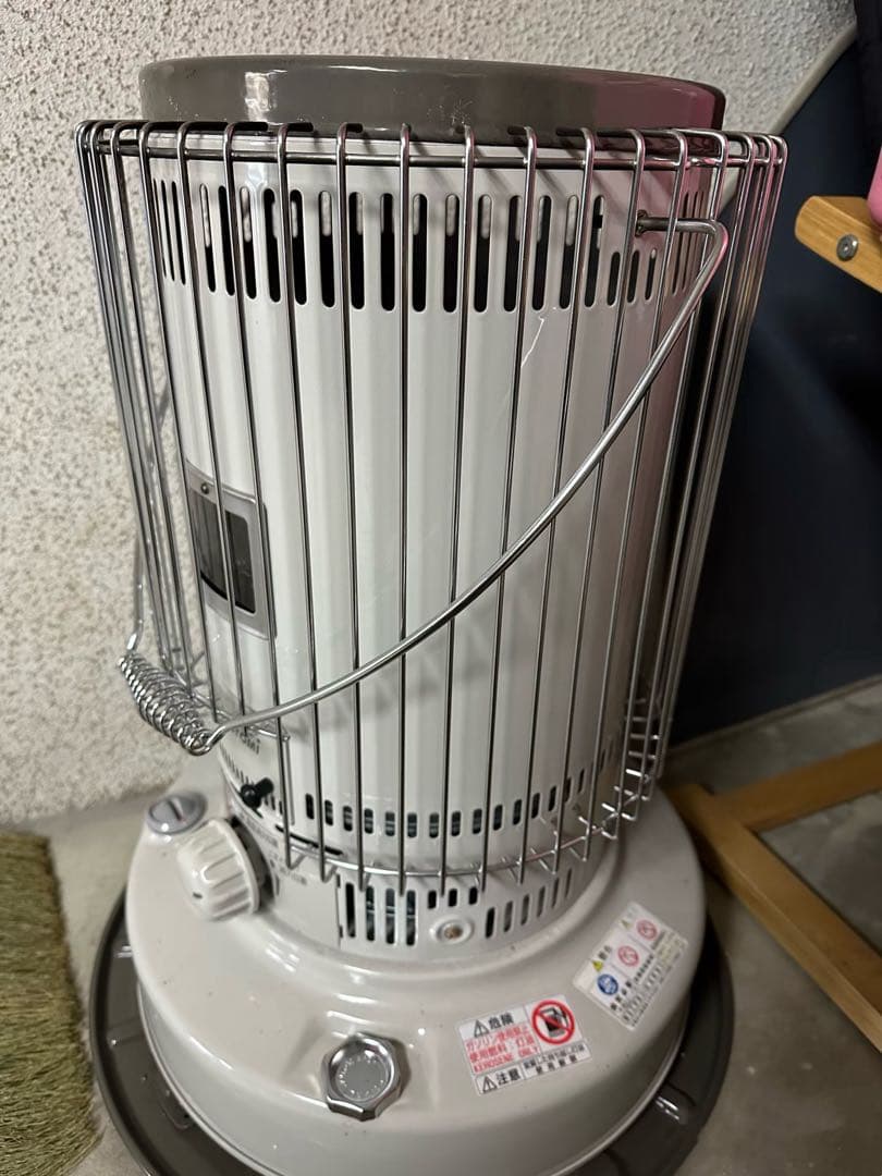 TOYOTOMI ストーブ KS-67H ホワイト 23年製　トヨトミ