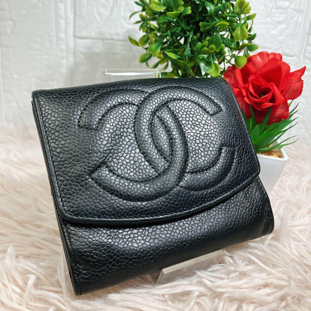 美品 CHANEL 二つ折り財布 ココマーク キャビアスキン レザー Wホック