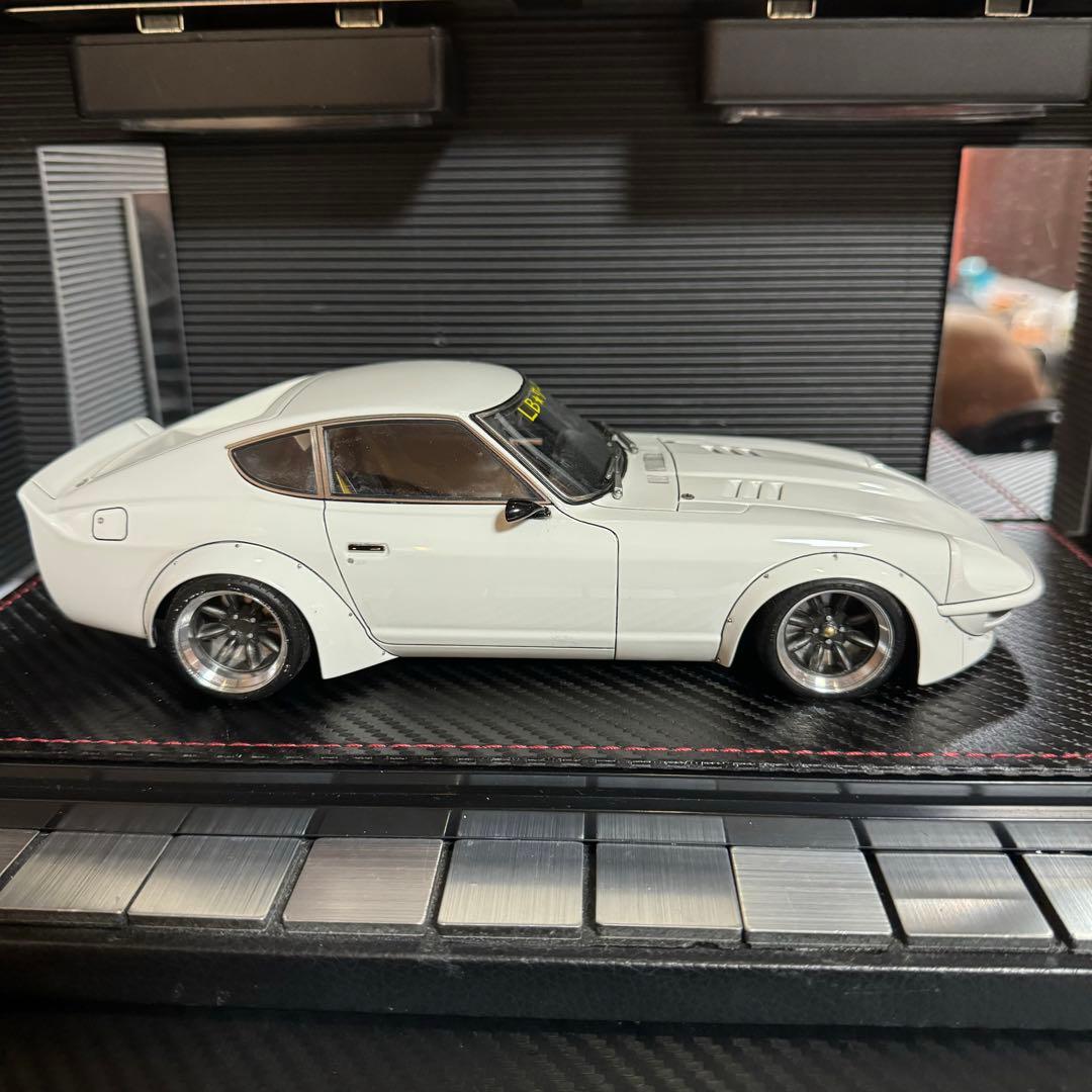 イグニッションモデル1/18LB−WORKSフェアレディZ(S30)カスタム品❷
