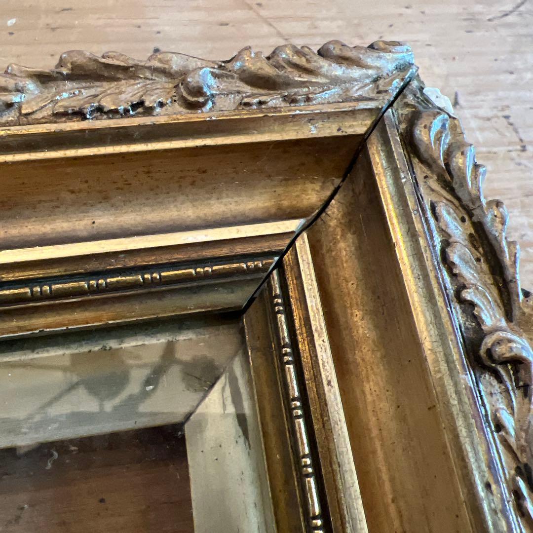 英国アンティーク装飾的金色フレーム（ガラス付き）