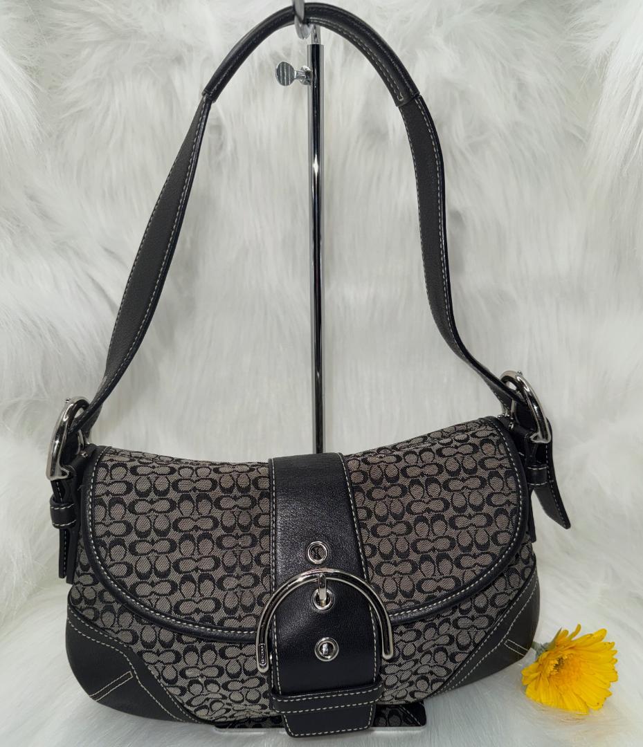 【美品】COACH コーチ SOHO ワンショルダー バッグ シグネチャー 黒
