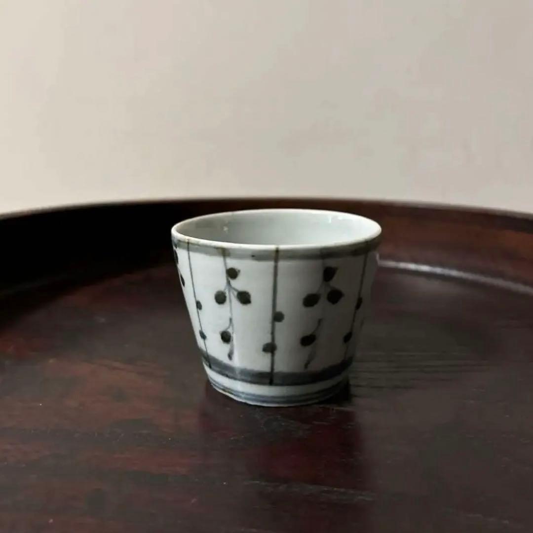 古伊万里染付　格子縞　蔓草文　②蕎麦猪口　江戸初期前期　アンティーク　白磁　李朝