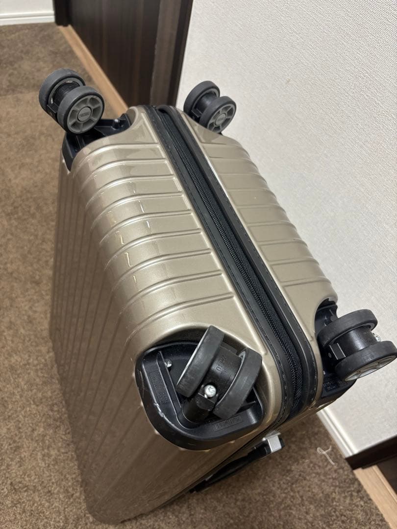 【限定品】RIMOWA × Lufthansa SALSA キャリーケース