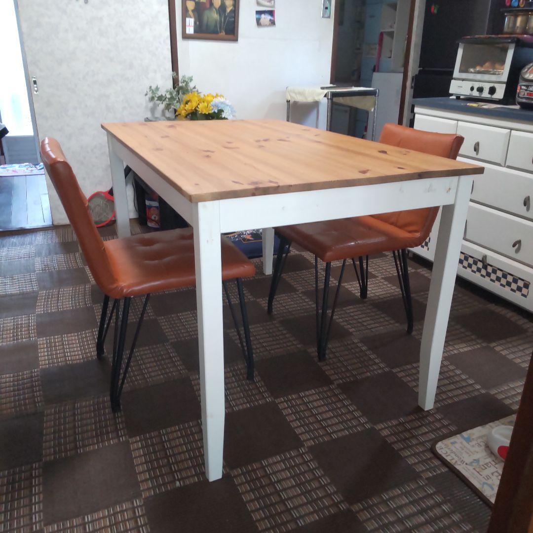 IKEAダイニングテーブルとサン椅子セット