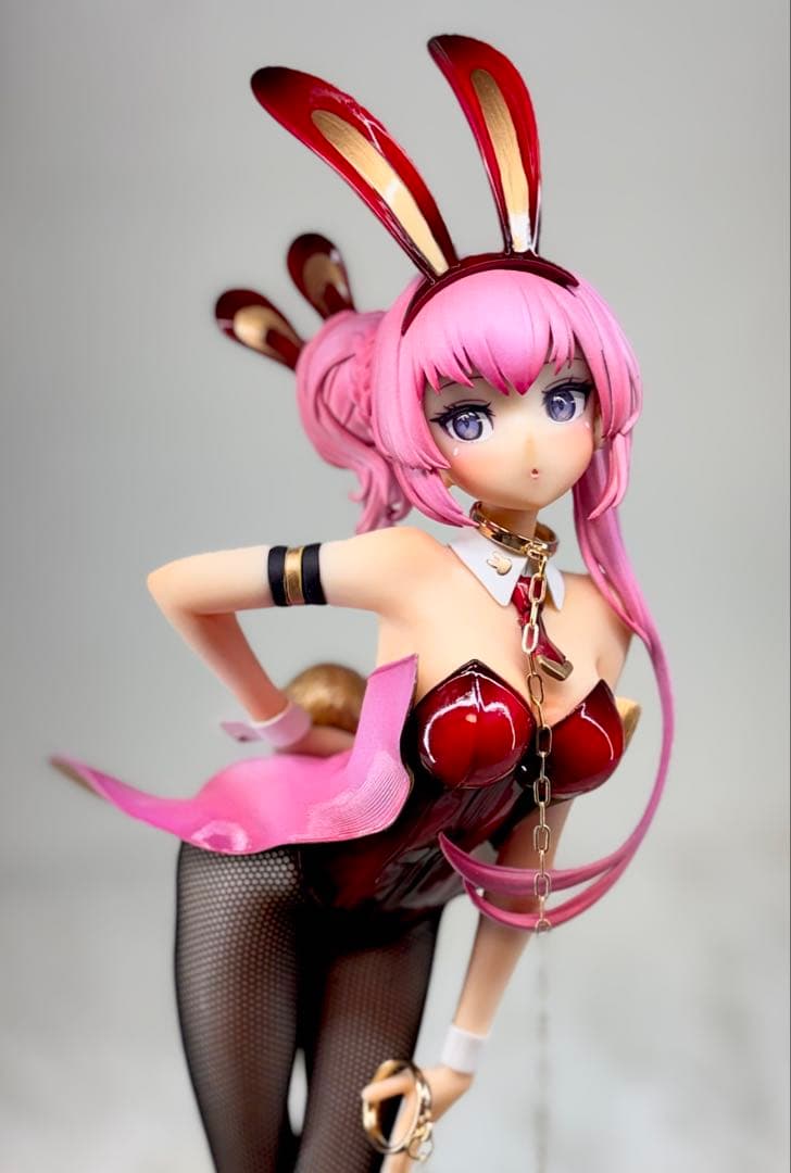 ち*こ様 初音ミク　巡音ルカ　フィギュア　リペイント　バニーver ゴールドパー