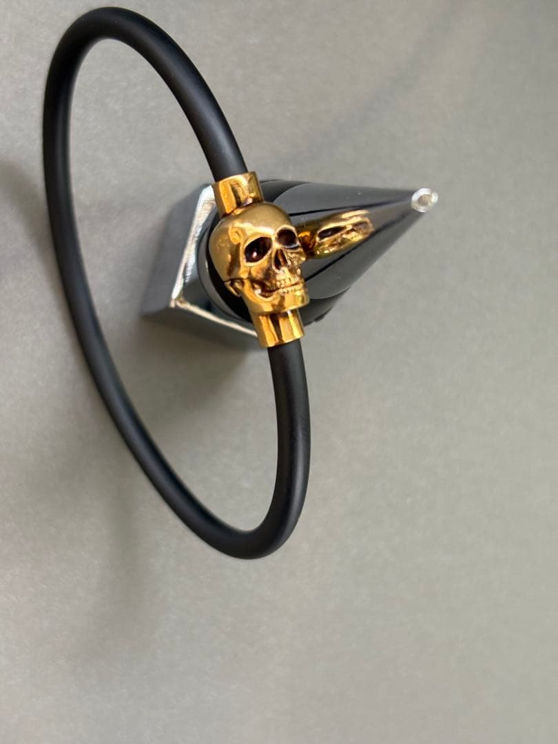 アクセサリー ALEXANDER MCQUEEN RUBBERCORDSKULLNo.503