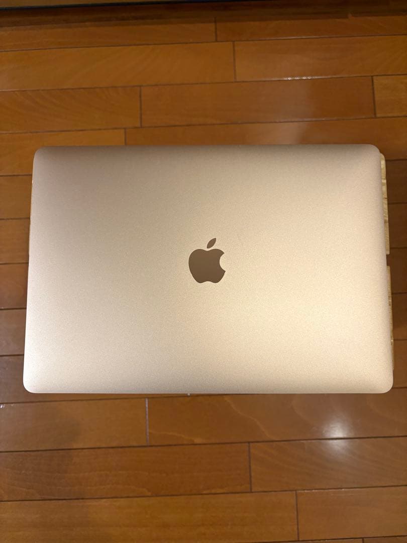 【美品/箱付き】MacBook Air 13-inch 2020 Gold