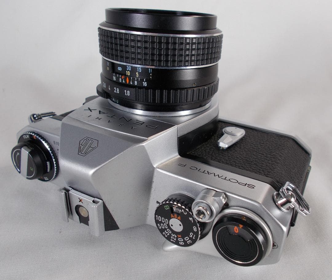 フィルムカメラ 整備済 完動品　Pentax SPF + f/1.8　P255