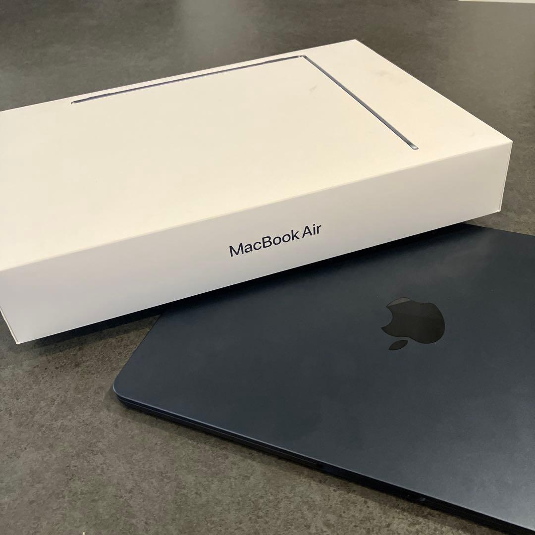 【最終値下げ】MacBook Air 256GB M3チップ13インチ　本体