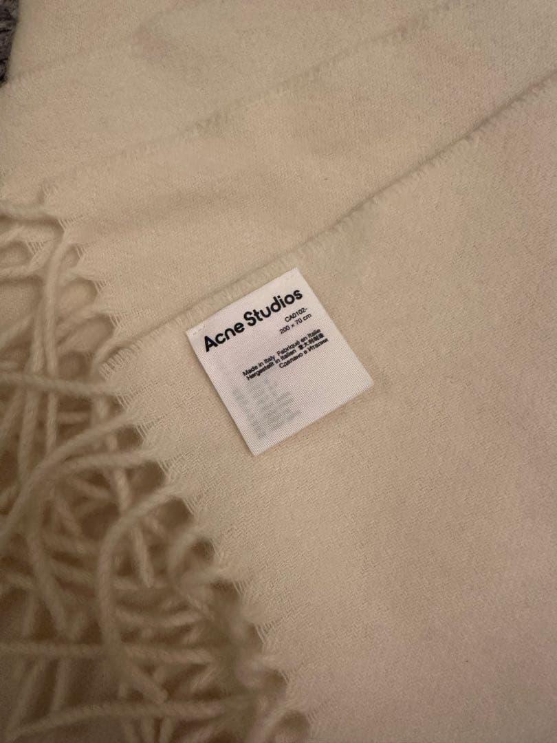 HaL. 　Acne Studios woolマフラー