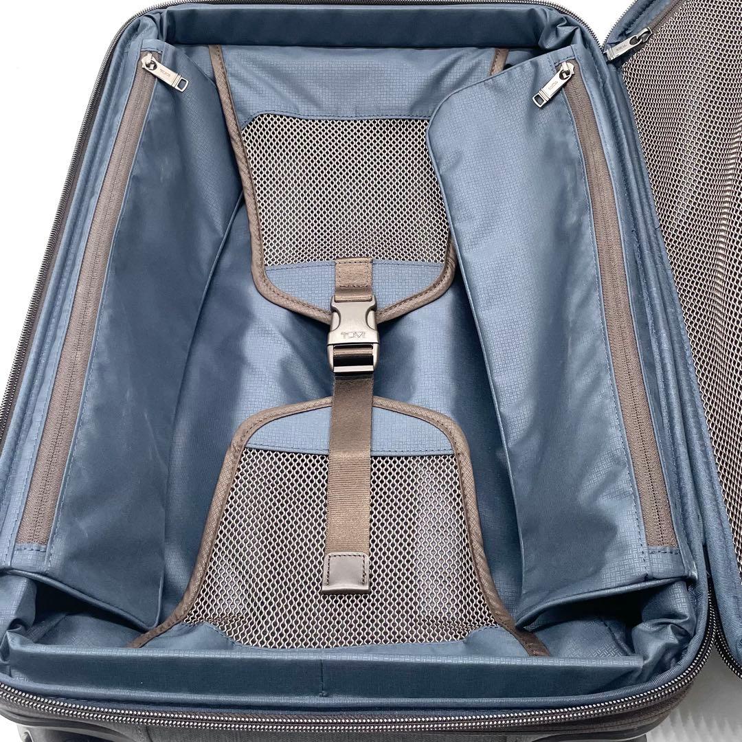 【極美品】トゥミ ALPHA3 インターナショナル デュアル アクセス 4輪