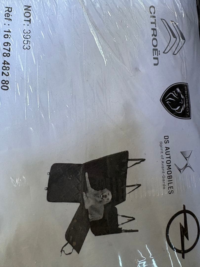 新品ペットシートカバー　プジョー純正品　他のSUV 、ワゴン、ミニバン適応車種有