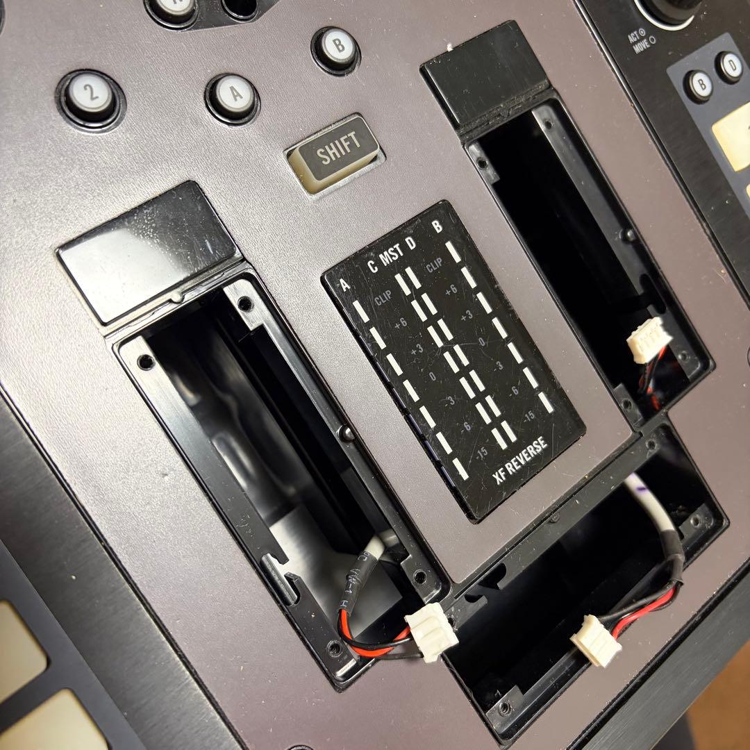 TRAKTOR KONTROL Z2 DJミキサー ジャンク品