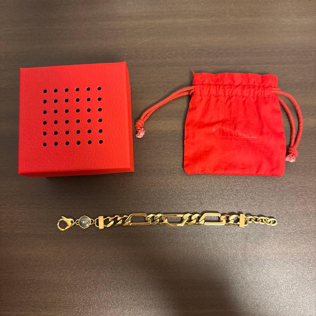 DIESEL ゴールドチェーンブレスレット