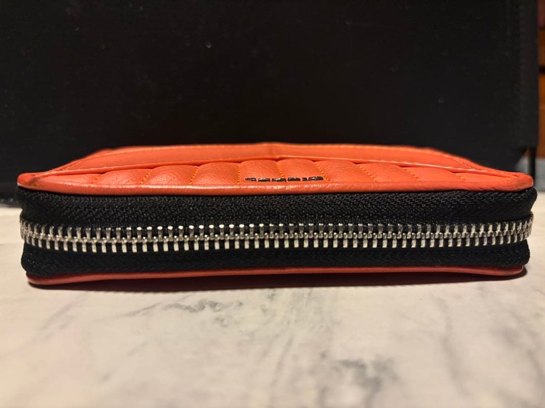 【新品未使用】DIESELディーゼル 本革二つ折り財布