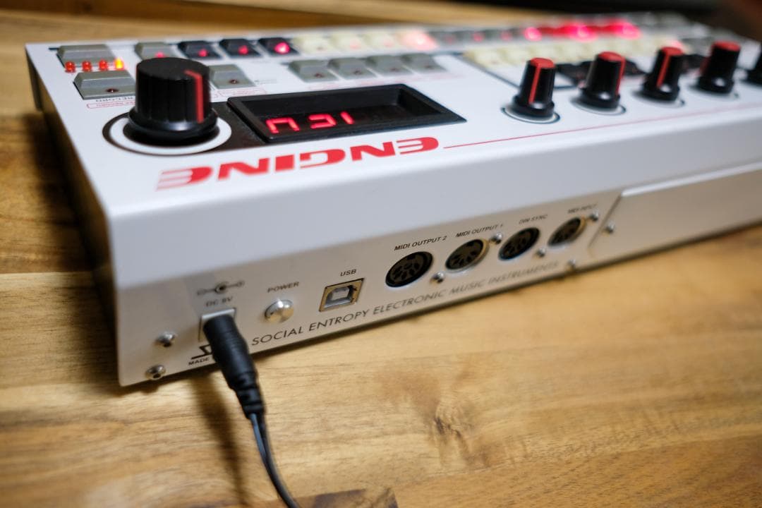 Social Entropy Engine ステップ・シーケンサー