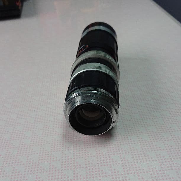 ペトリ210mmー85mm望遠レンズ