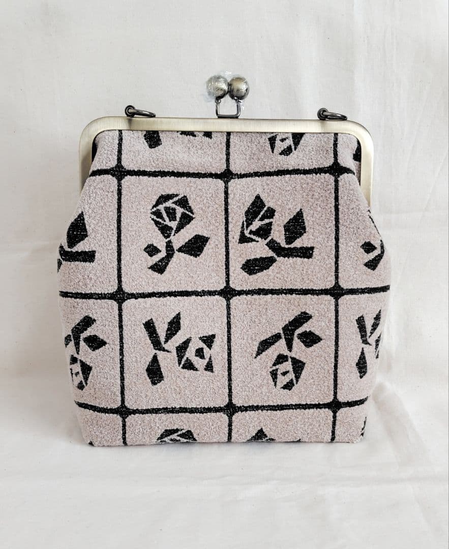 ミナペルホネン　Lulu（large）がま口　ショルダーバッグ