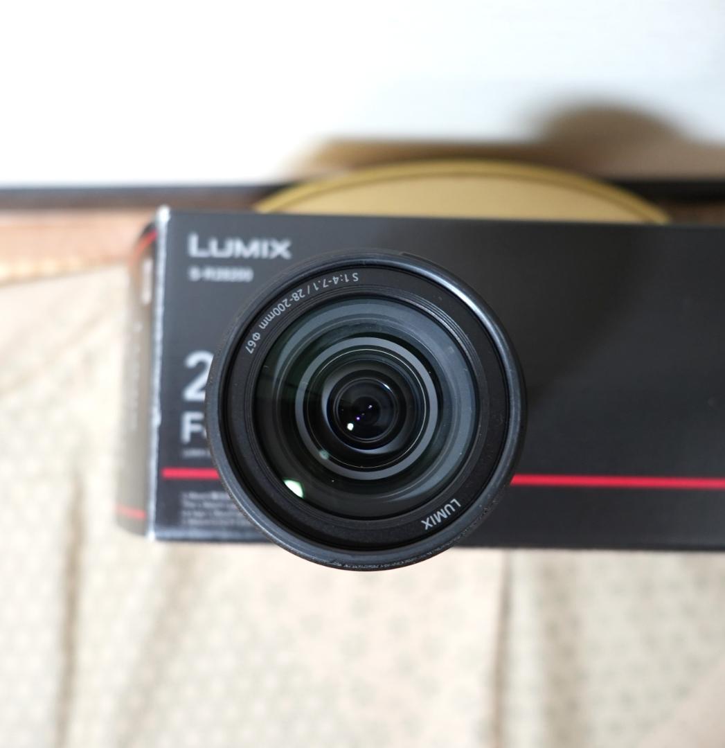 LUMIX S 28-200mm F4-7.1 MACRO Lマウントレンズ