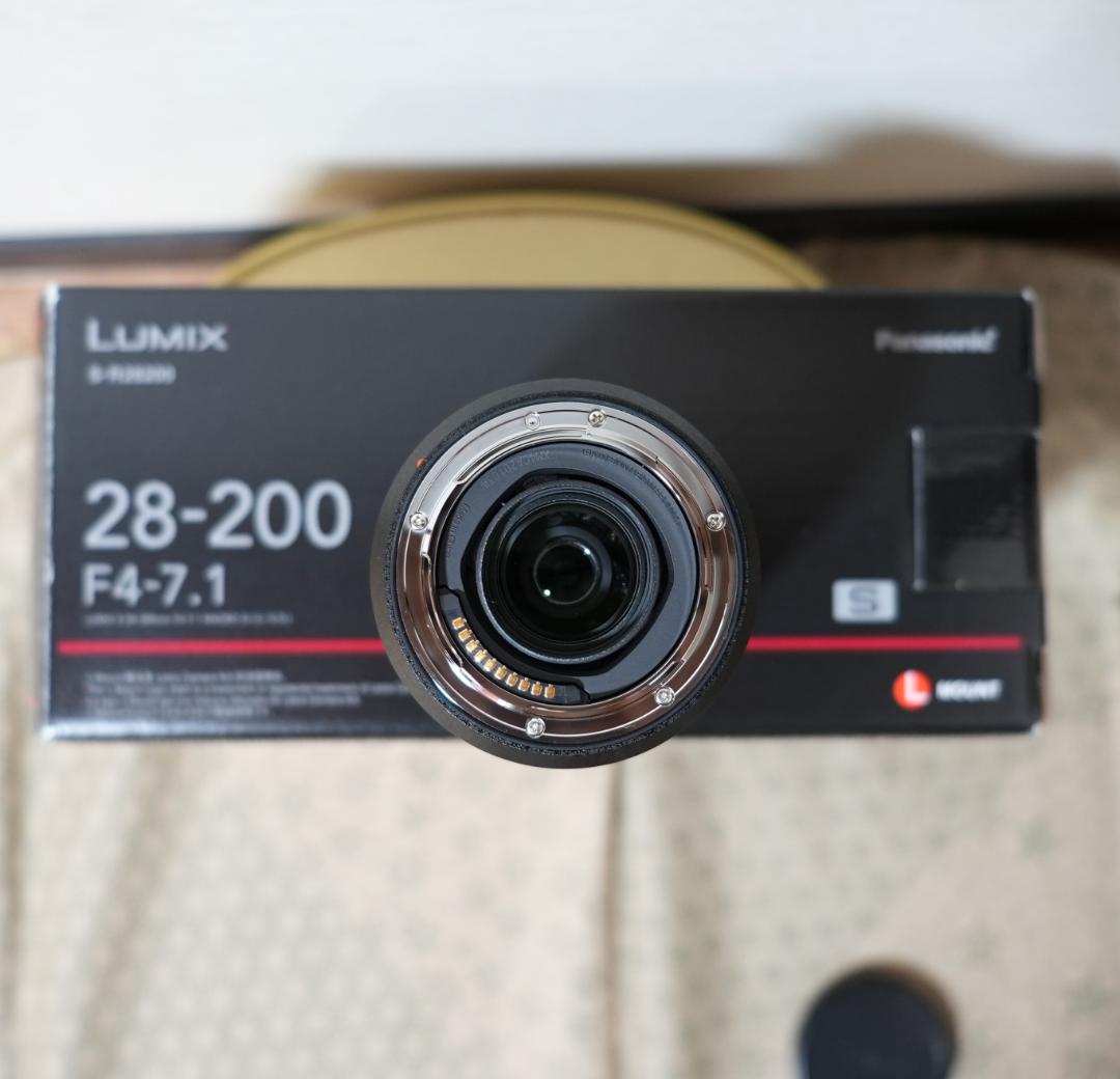 LUMIX S 28-200mm F4-7.1 MACRO Lマウントレンズ