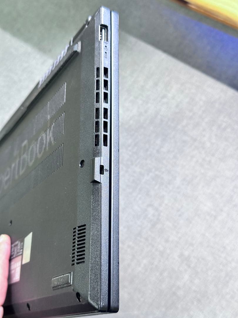 ASUS B1402CV 2023年モデル　13世代　i7-16GB-512GB