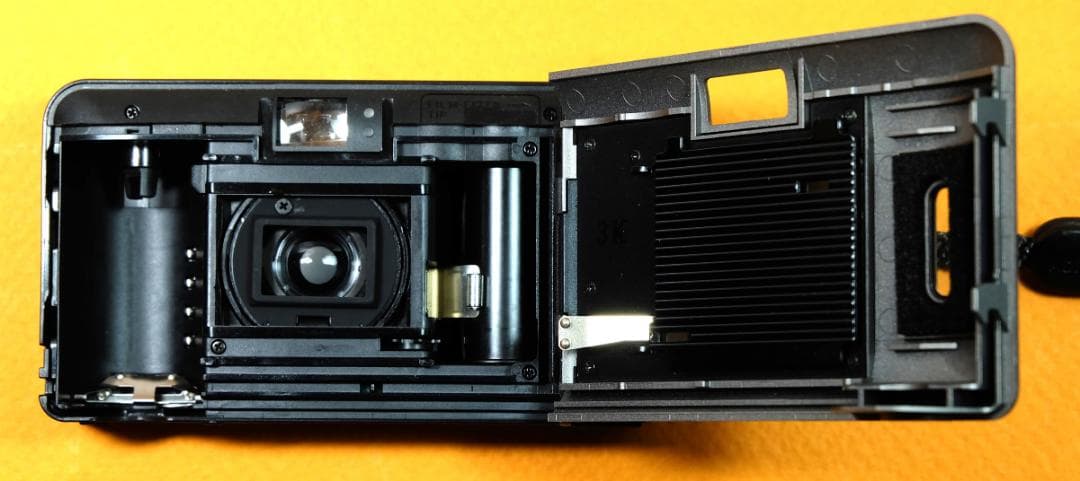 KONICA big mini 301 フィルムカメラ に 36枚撮りフィルム