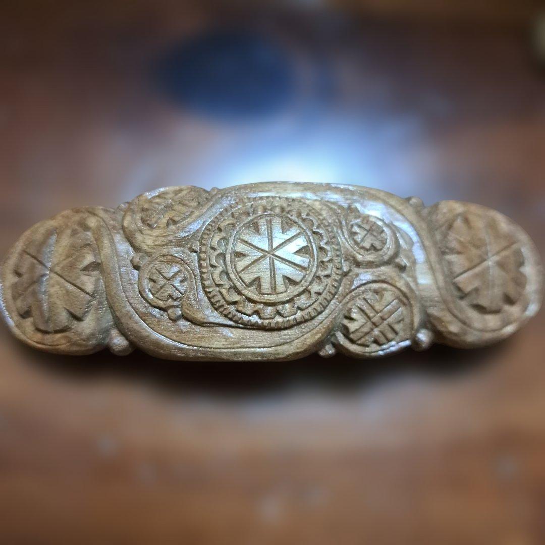 アイヌ木製彫刻模様ネックレス・バレッタ・ブレスレット６点セット