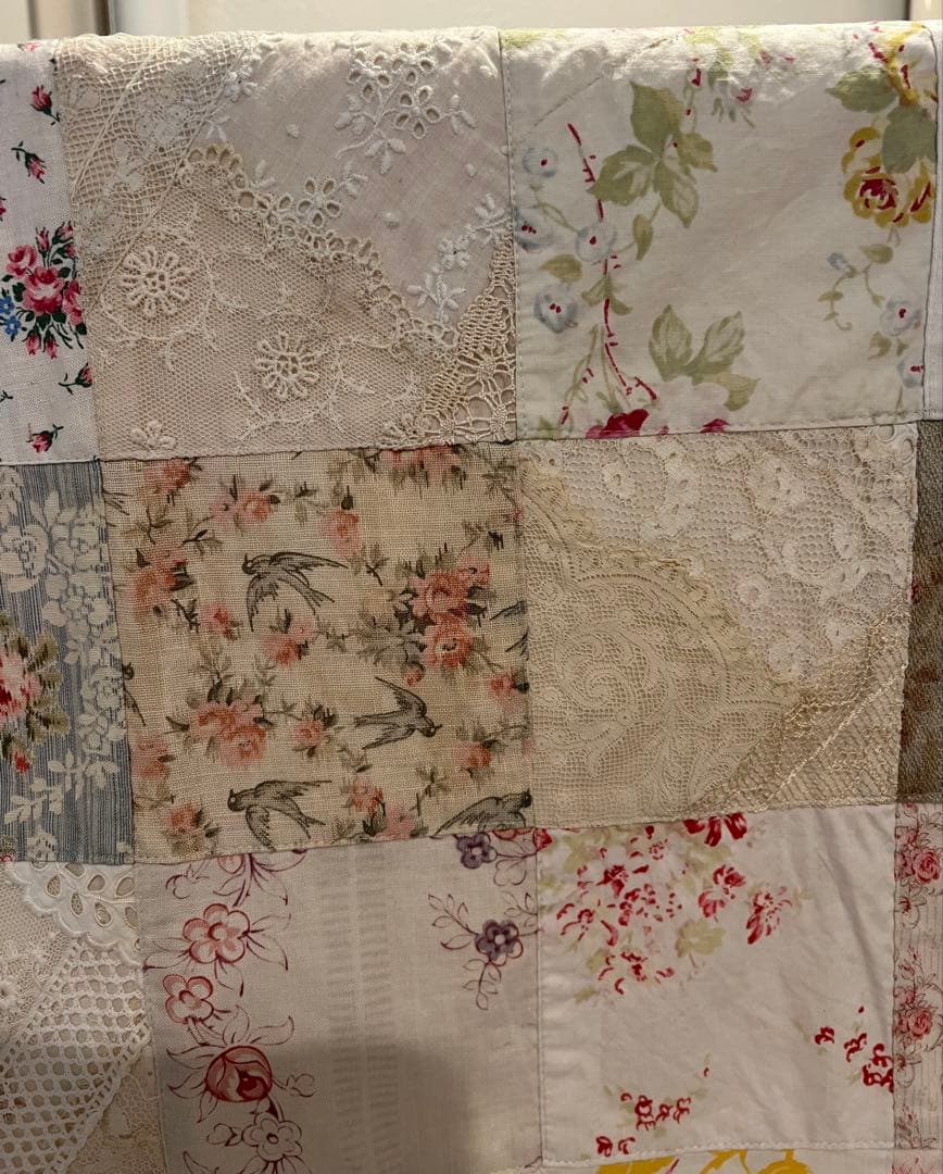 アンティークレース生地のクロス