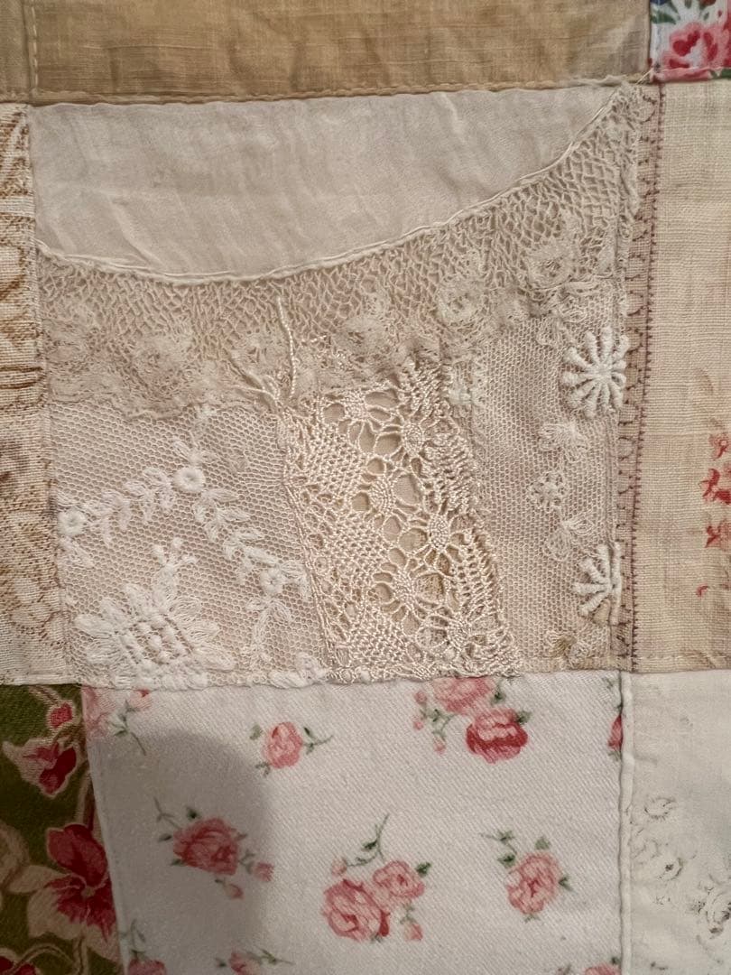 アンティークレース生地のクロス