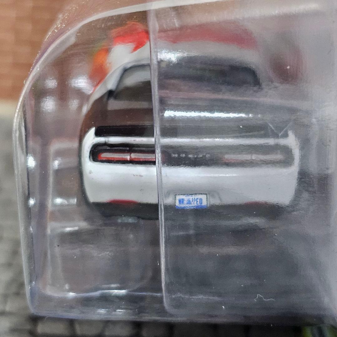 オートワールド　ダッジ　チャレンジャー　ヘルキャット　14カラー　1/64　新品