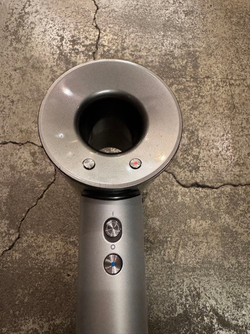 ダイソンドライヤー　HD12 サロンモデル プロ用　Dyson pro