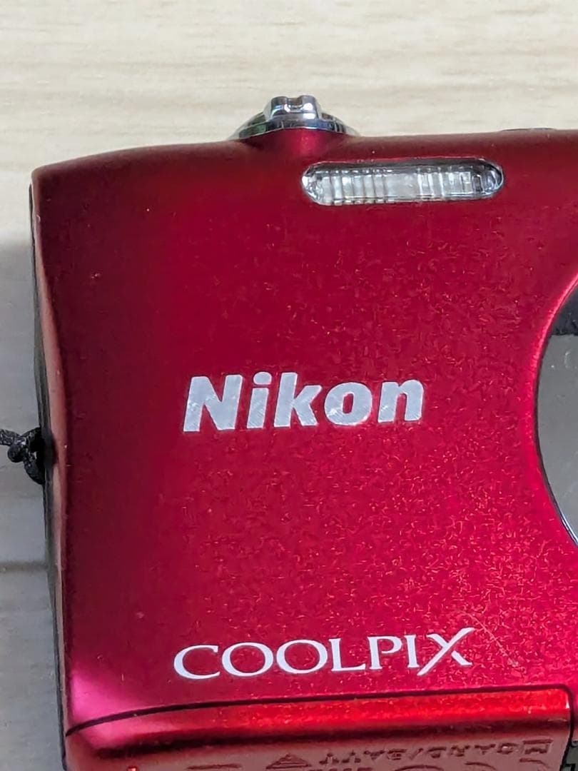 【極美品】NIKON COOLPIX A100 レッド