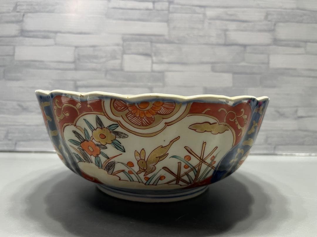 明治時代　伊万里　跳ね兎　色絵　輪花　深鉢
