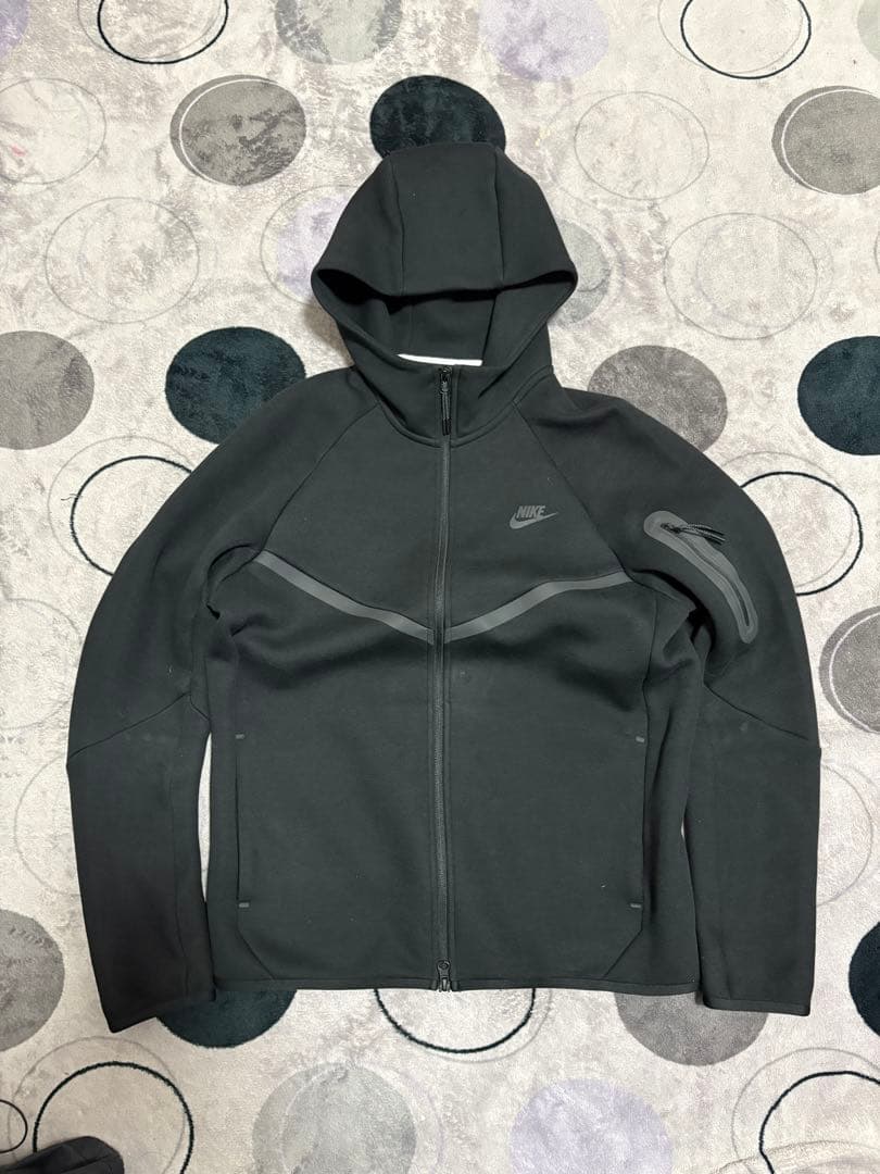 NIKEテックフリース ブラック Mサイズ