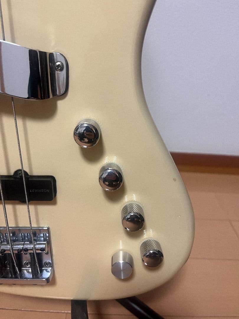 Blade Levinson ベース