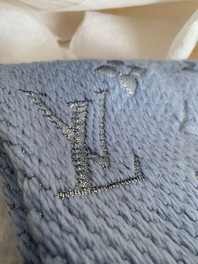 ルイヴィトンLouis Vuitton ◆ライトブルーマフラーM71166