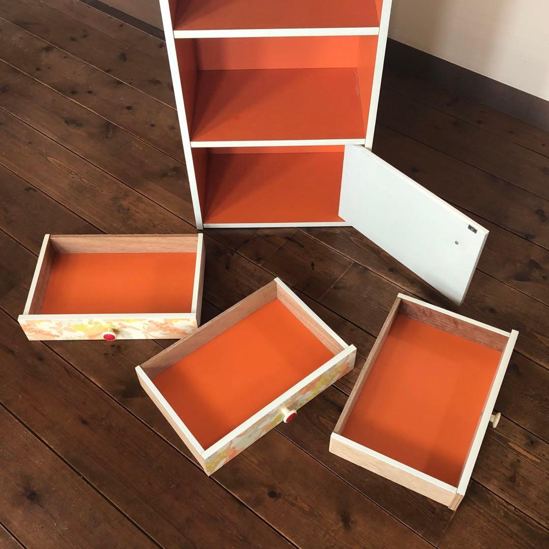 最終値❗️昭和レトロな木製ラック　オレンジ色の引き出しは3段 赤いつまみが可愛い