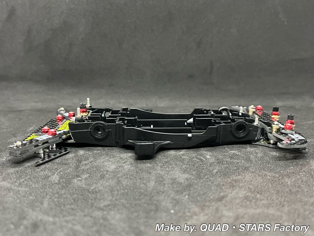 【ミニ四駆・MA用】2軸ATピボット＋1軸リヤアンカー　2023／フルカーボン