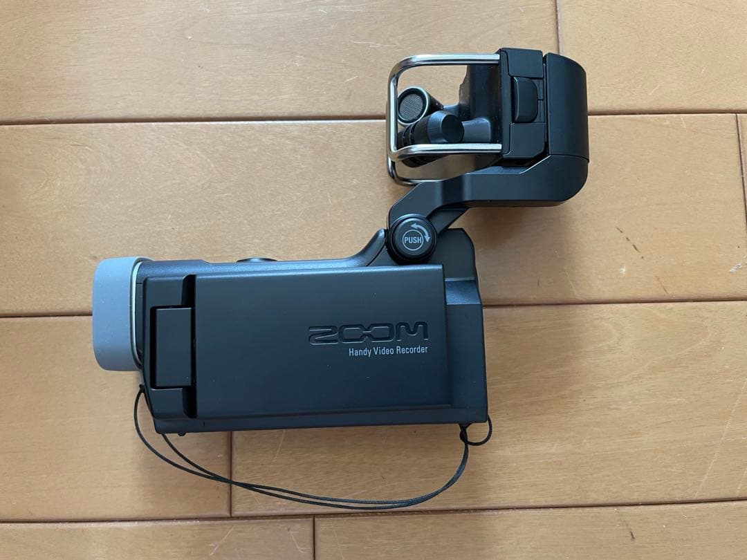 ZOOM Q8 ハンディビデオレコーダー