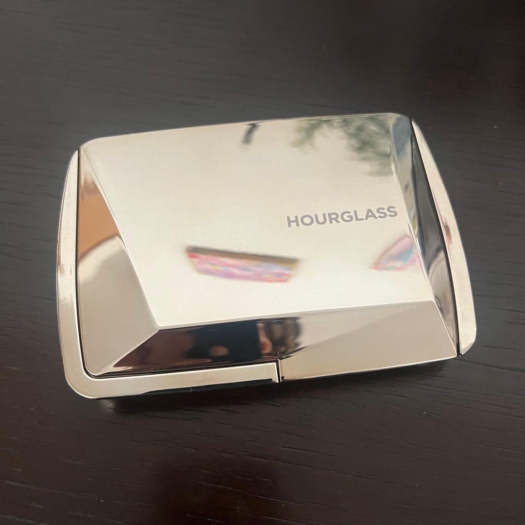 HOURGLASS AMBIENT LIGHTNING EDIT パレット