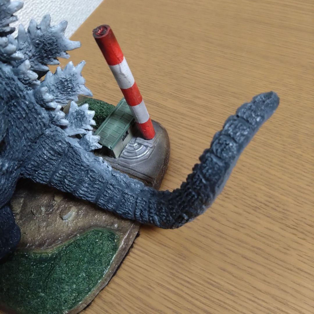 YAMAKAWA造型部　ゴジラ対ヘドラ飛行形態　ジオラマ付き　レジンフィギュア