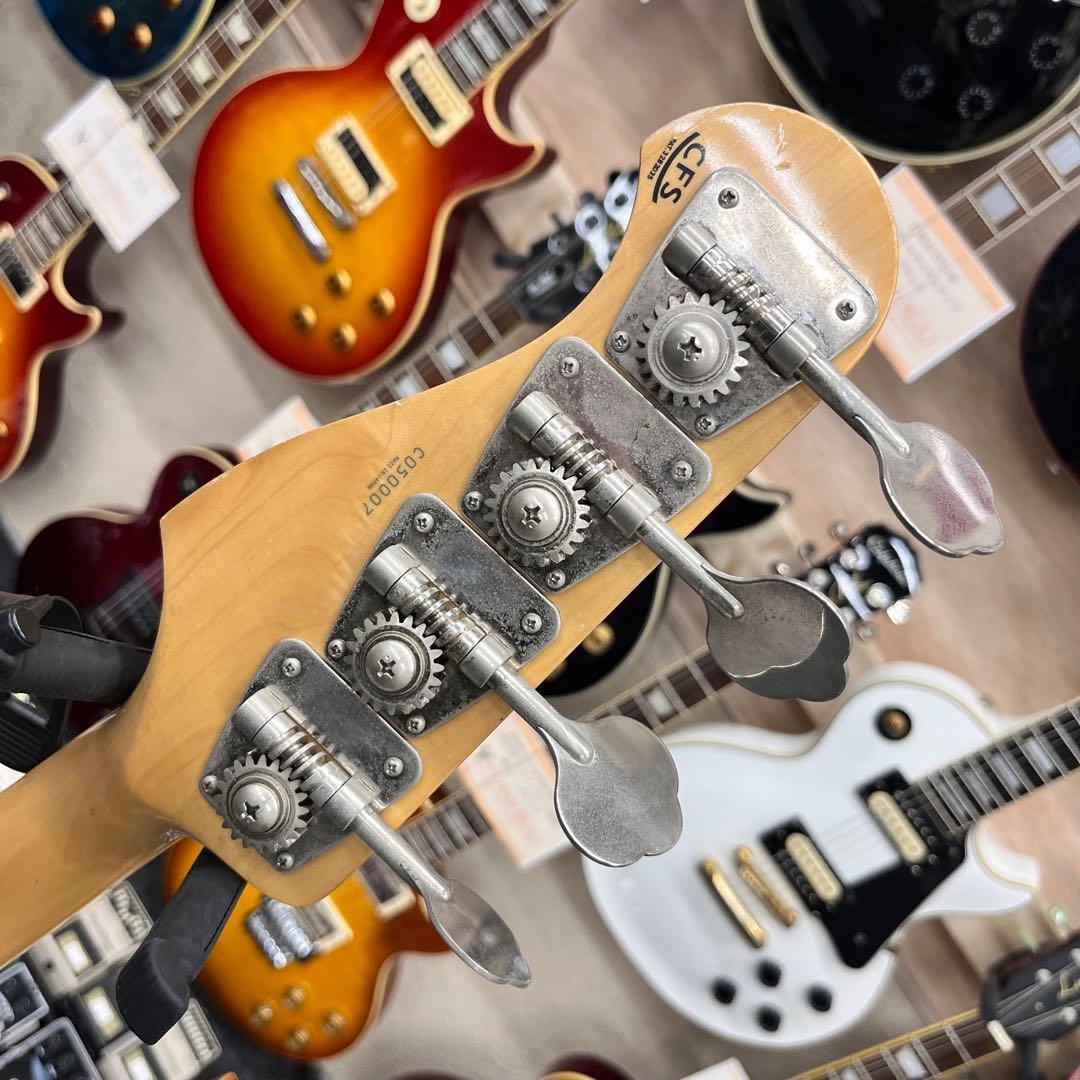 【10677】 history ジャズベースタイプ ホワイト系再塗装？