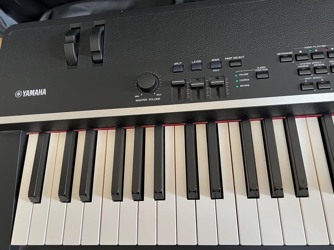 Yamaha 88鍵盤電子ステージピアノ　CP4