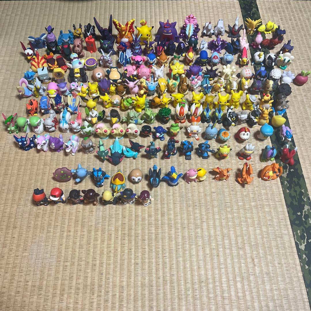 ポケモンフィギュア指人形