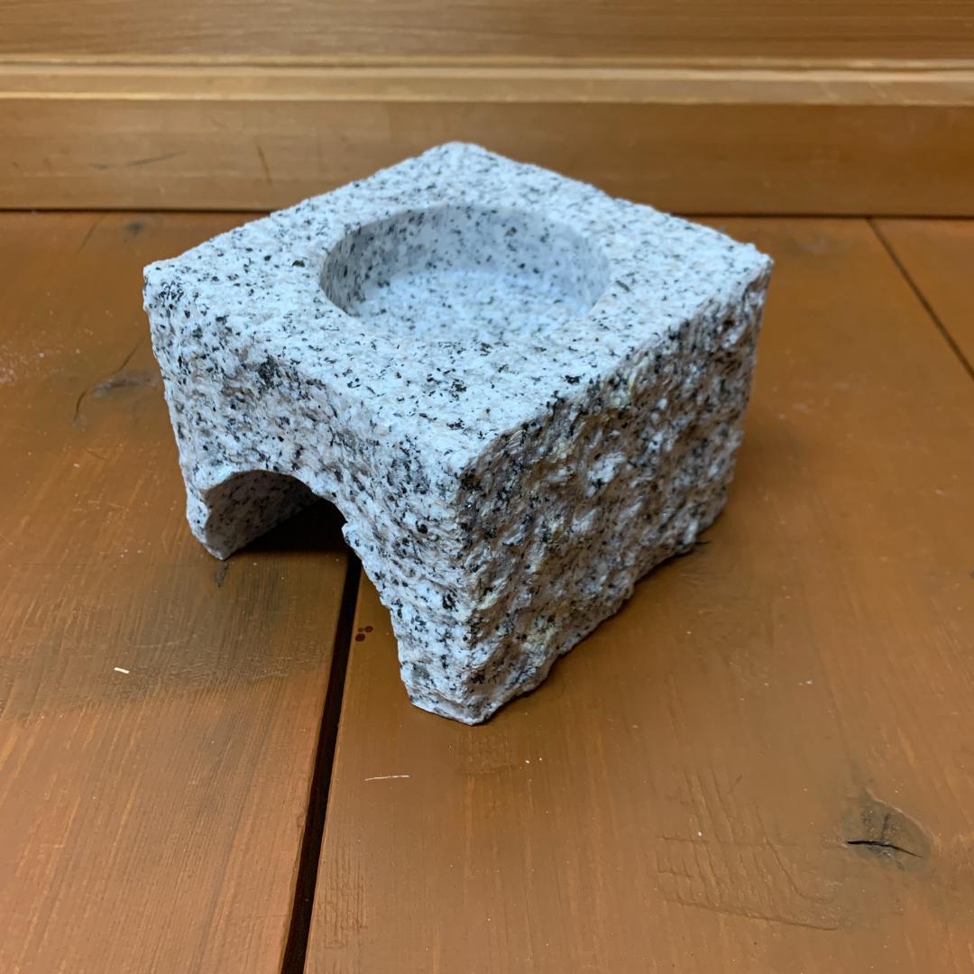 爬虫類　角型シェルター　4