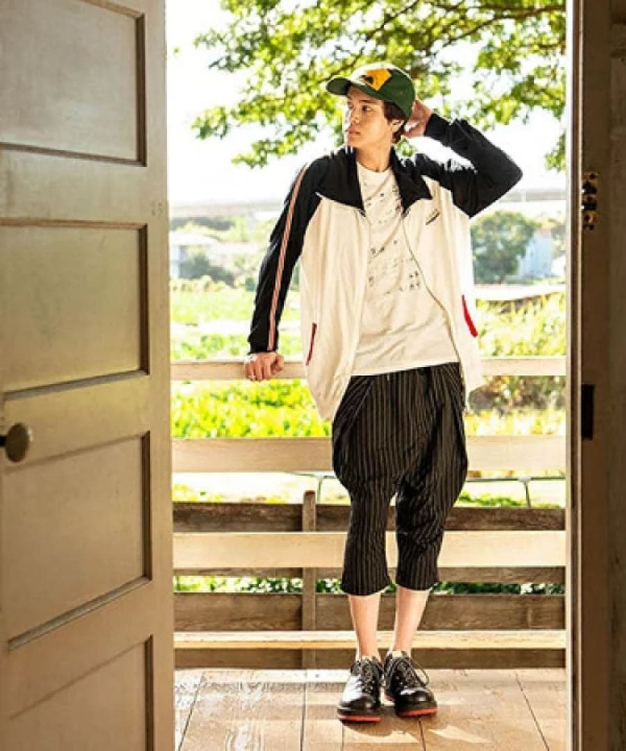 【美品】 glamb クロップドパンツ ストライプ ブラック スラックス