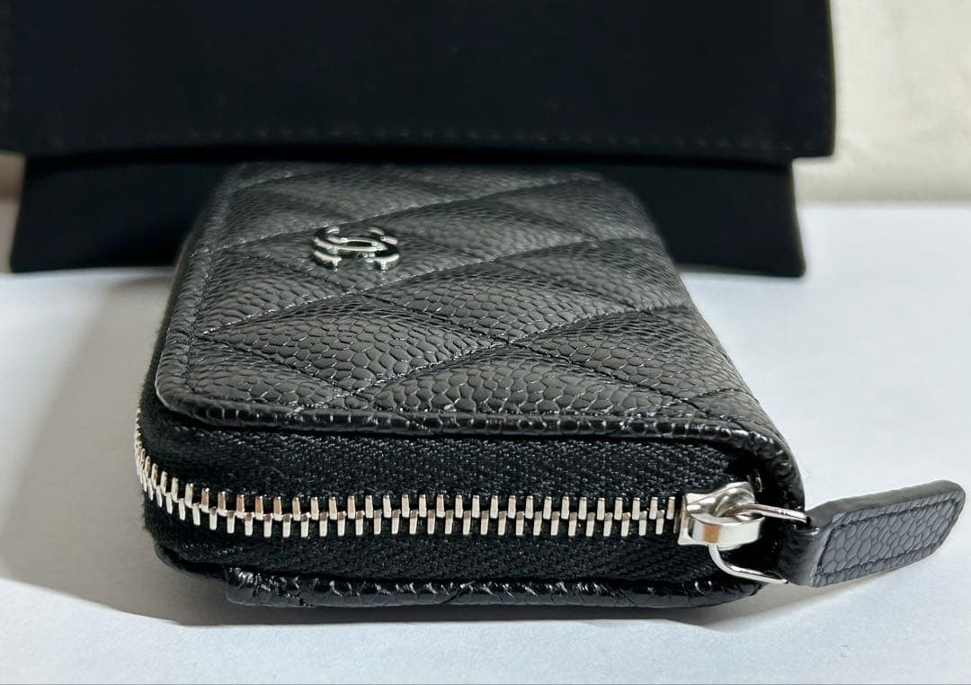 あちち CHANEL ブラック レザー ケース