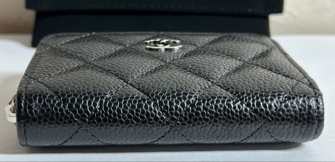 あちち CHANEL ブラック レザー ケース