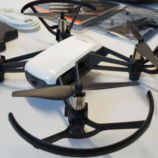 ドローン Tello ＋ コントローラー