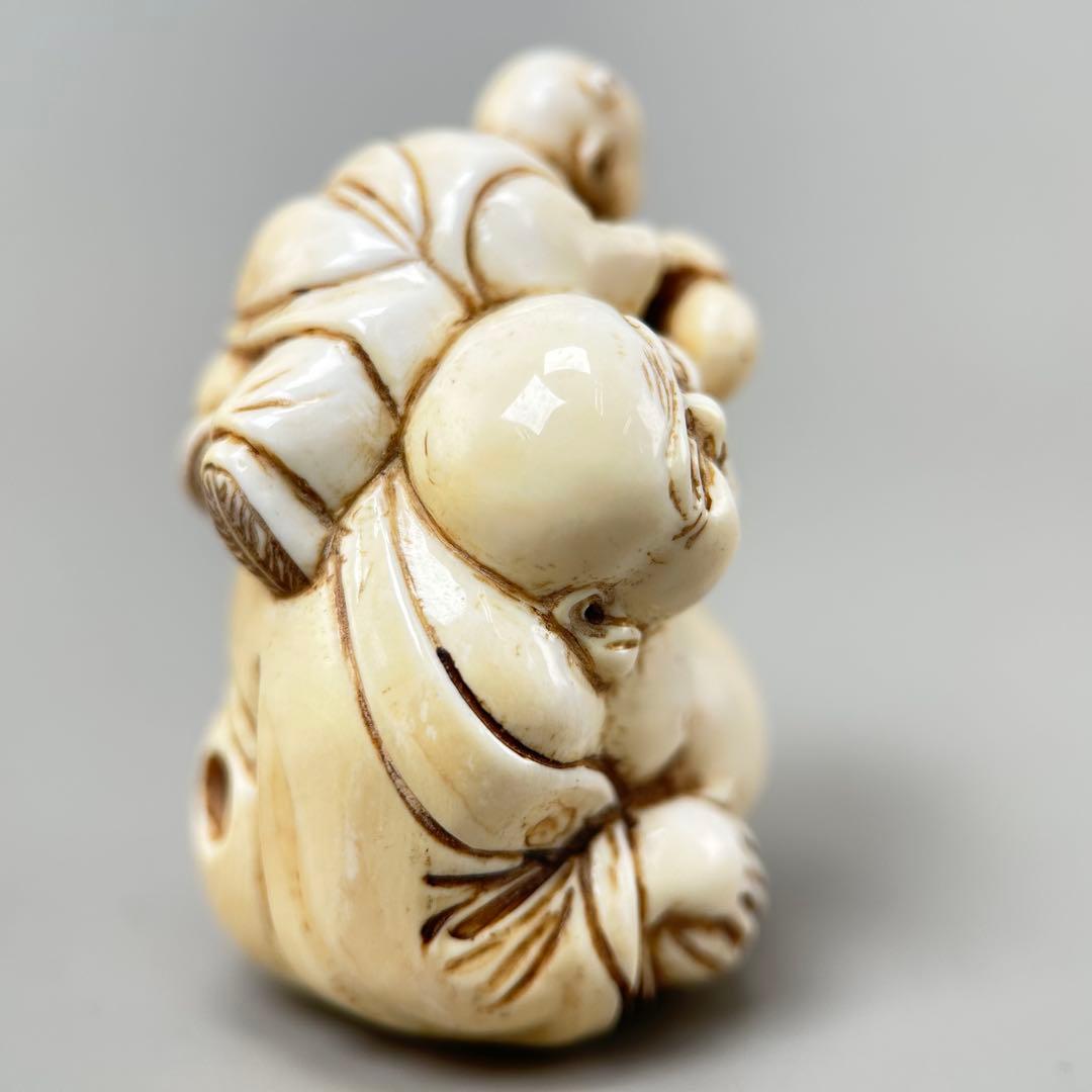 仏像と小僧の彫刻極上根付天然素材アンティーク骨董飾り物古美術置物細密細工